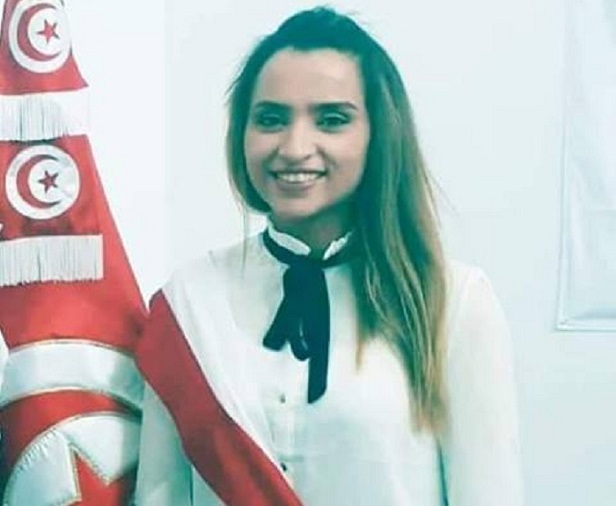 بعد نجاحاتها وإنجازاتها ...أعضاء المجلس البلدي بمنزل عبد الرحمان يتهمون أصغر رئيسة بلدية بالمغالطة والتزييف