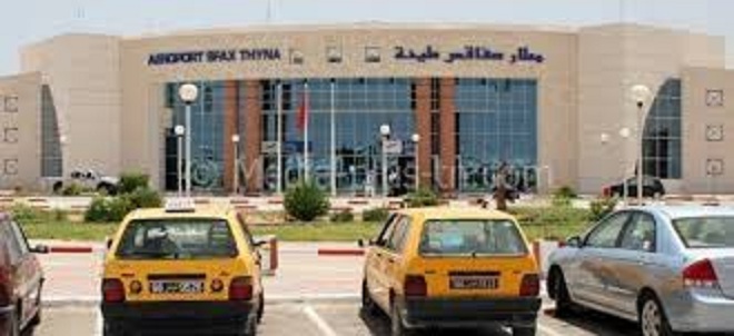 موطنون من صفاقس : إلى متى نبقى تحت رحمة البعض من " عصابات التاكسي " بالمطار وشركة النقل تتفرّج ؟؟؟