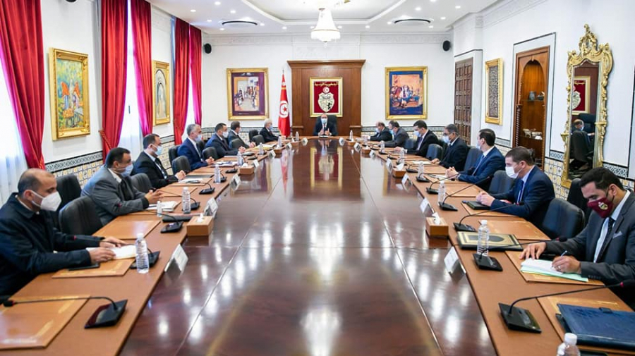 تأمين مواقع الانتاج محور اجتماع المشيشي بالولّاة والإطارات الأمنية