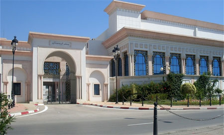 وزارة حقوق الإنسان تمدد أجل الانتفاع ببطاقات العلاج للمنتفعين بالعفو العام