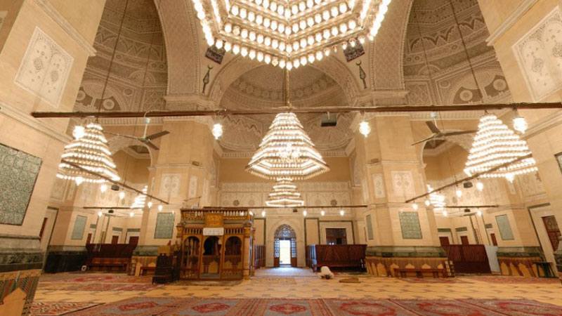 نائب رئيس لجنة المالية بالمجلس الوطني للجهات والأقاليم  يطالب وزارة الشؤون الدينية بتوحيد خطبة الجمعة!!!