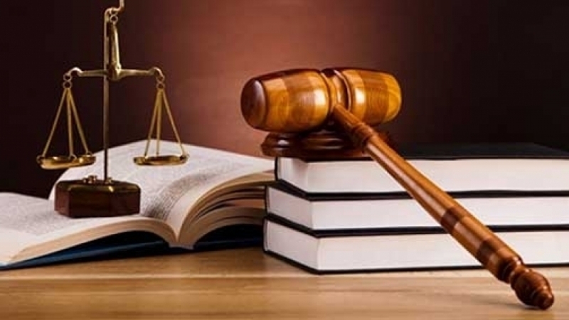 بسبب " قروض  بطرق مشبوهة " : الاحتفاظ بمدير عام سابقا  لبنك عمومي ورجل أعمال