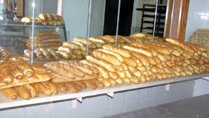 وزارة التجارة تنفي الزيادة في سعر الخبز