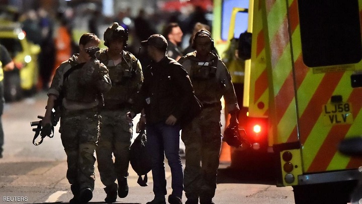 عاجل : مسلح يحتجز رهائن في نيوكاسل...