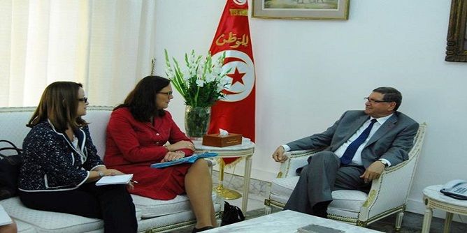 رئيس الحكومة الحبيب الصيد  يستقبل المفوضة الأوروبية للتجارة الخارجية