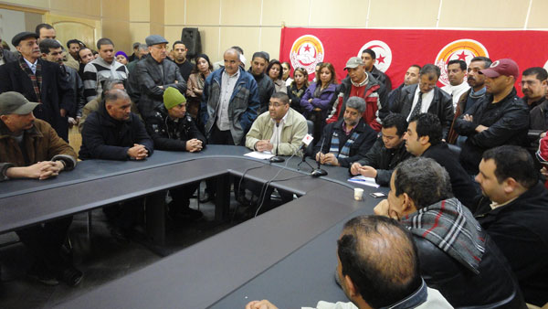 النقابات الأساسية للتلفزة تدعو لوقفة احتجاجية امام المجلس التأسيسي