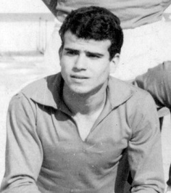 وفاة نجم الإفريقي السابق الطاهر الشايبي