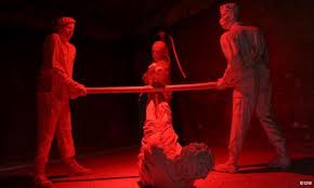 الأستاذة راضية النصراوي تكشف  : الضحية وليد دنقير عذبوه على طريقة الدجاجة المصلية 