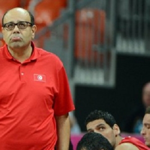 بطولة أمم افريقيا في كرة السلة : المنتخب التونسي يفوز في مباراته الافتاحية ، والتلاتلي يتفاجئ بوفاة والدته