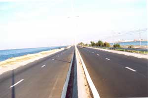 تونس : تحويل حركة المرور بالطريق السريعة الرابطة بين تونس وحلق الوادي