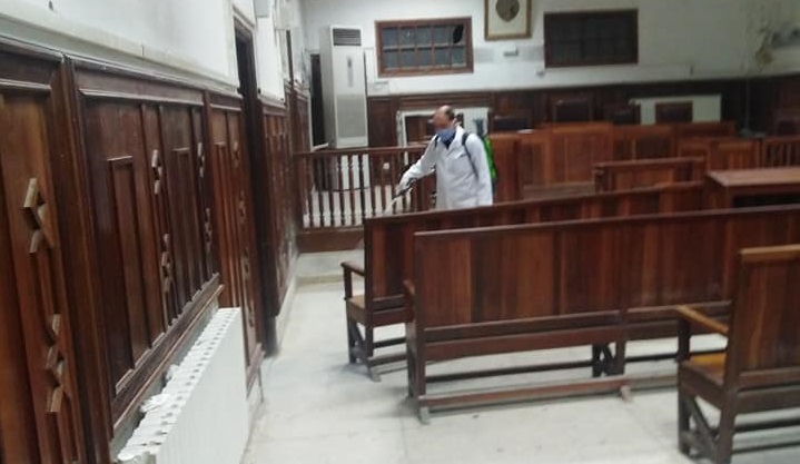 تونس : تعقيم كل قاعات الجلسات في الحاكم بعد محاكمة متّهمين عائدين من إيطاليا 