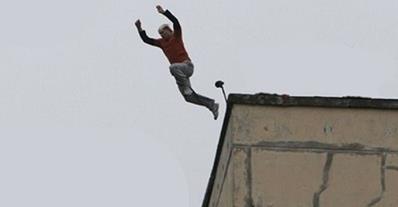 روما : مقتل مهاجر تونسي أثناء محاولة هروب من مركز شرطة  