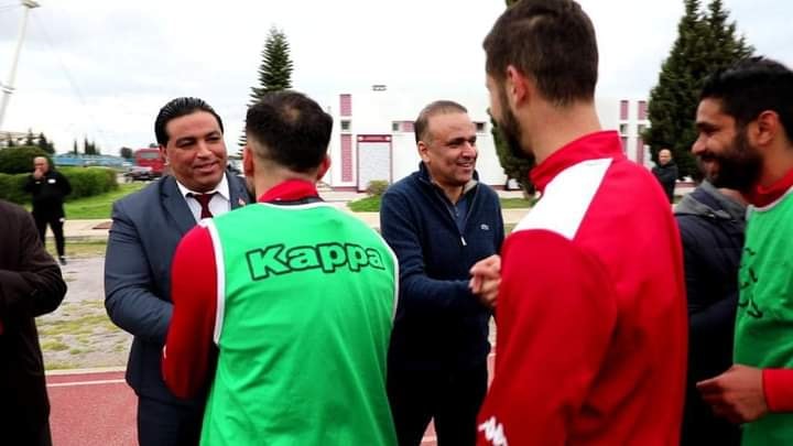 بعد أن " منع " أزياء الفرق في لقاء المنتخب : قرار والي بن عروس ليس للسخرية بل هو صواب لهذه الأسباب