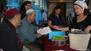 تونس : تجار الذهب اليهود يحتجون وينددون بالإعتداءات ضدهم