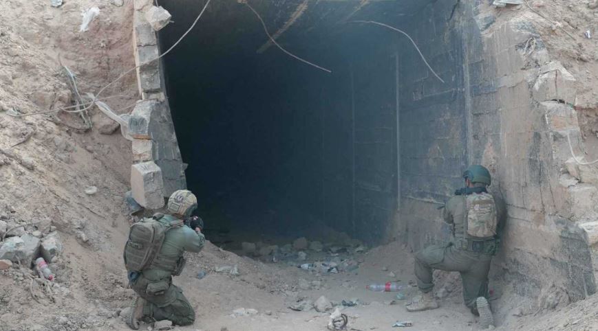 اعلام عبري: خروج 15 من مقاتلي حماس المحاصرين واعتقال 6