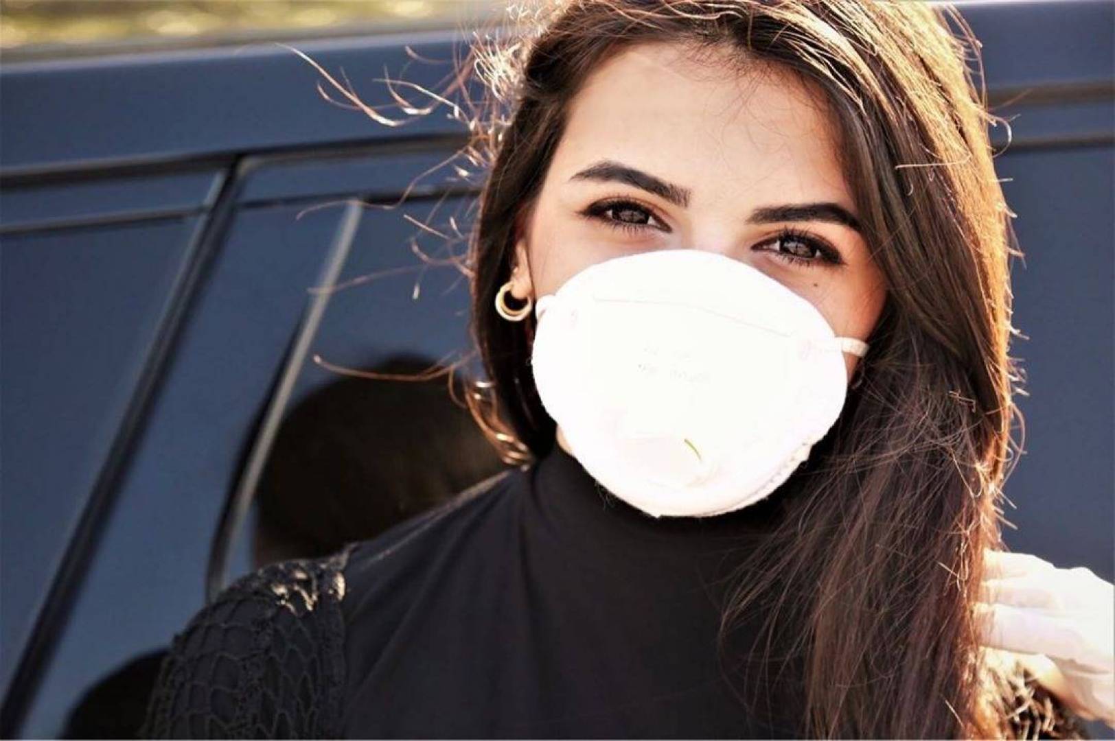 مراسلة قناة "الجديد" سقطت أرضاً عند نقطة المصنع الحدودية و مازالت"تترقّب نتيجة التحليل" (فيديو)