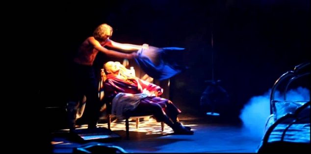 برلمانيون كويتيون يصفون أعمالا مسرحية تونسية " بالقاذورات " وإدارة المسرح الوطني التونسي تستنكر