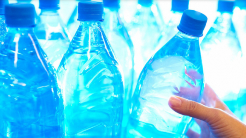 وزارة التجارة توصي بالحفاظ على أسعار المياه المعدنية