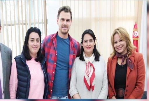 وزارة الشباب و الرياضة تتعهد بتسوية وضعية زوج أنس جابر