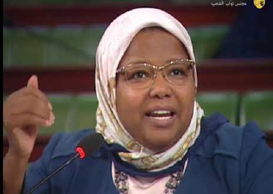 جميلة الكسيكسي: نعم طلبت من بعض التونسيين أن يشربوا من ماء البحر