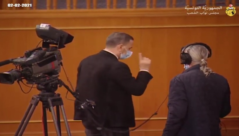 منع تصوير الجلسة العامة: الجامعة العامة للإعلام تندد ومذيوب يوضح