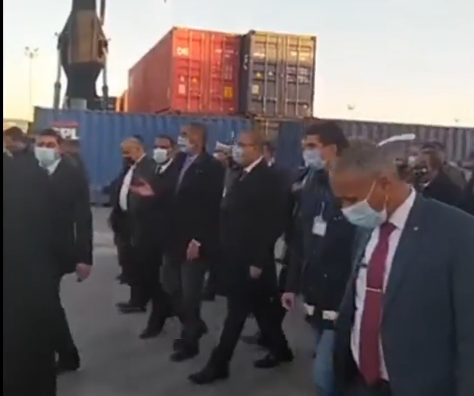 هشام المشيشي يزور ميناء سوسة
