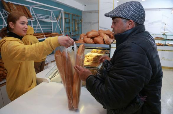 المظيلة  أزمة الخبز تستفحل…ولا حلول في الأفق