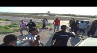 خطير بالفيديو : كناترية يلاحقون دورية ديوانية ويعتدون على الأعوان لإفتكاك سيارة تهريب