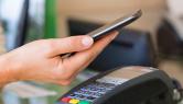 البنك المركزي: تسجيل ارتفاع في الدفع عبر الهاتف الجوال مقابل تراجع قياسي للشيكات
