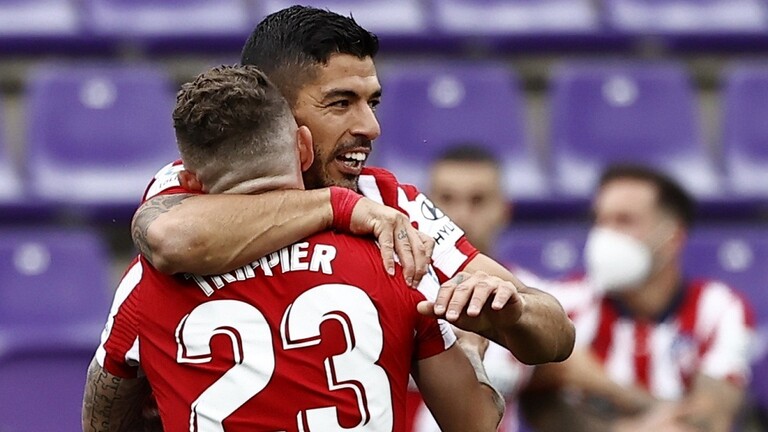 أتلتيكو يتوج بطلا لإسبانيا بفضل سواريز