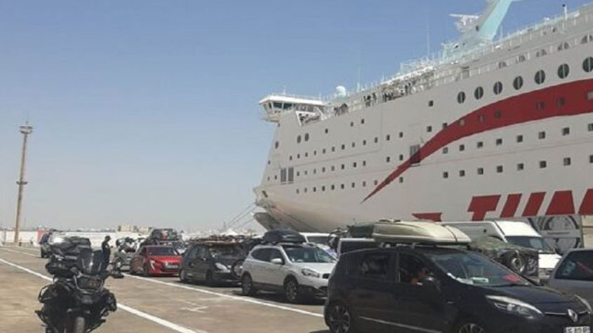 المصادقة على مراجعة الامتيازات الجبائية للتونسيين بالخارج