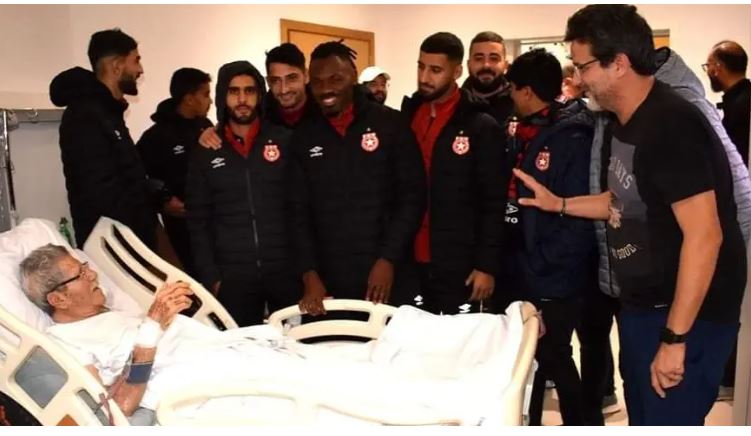 وفد النجم يزور عبد المجيد الشتالي بعد خضوعه لعملية جراحية
