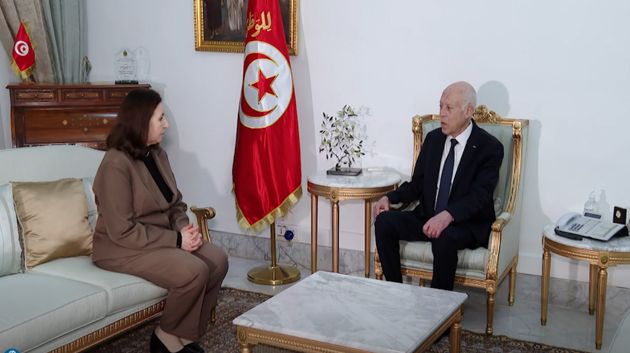 رئيس الجمهورية: الثورة مُستمرة و تونس لن تَرضخ للوبيات داخل الإدارة(فيديو)